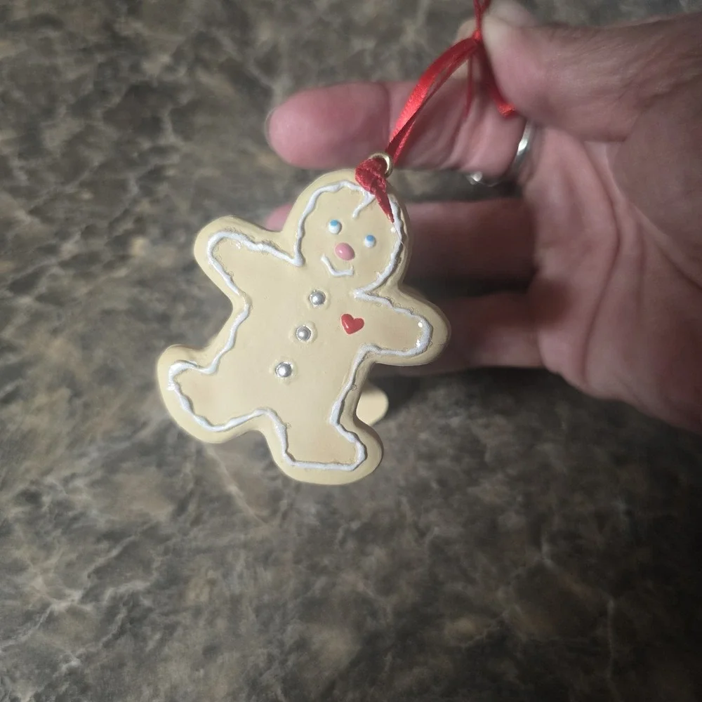 2003 Hallmark Grandchild's First Christmas Ornament U21